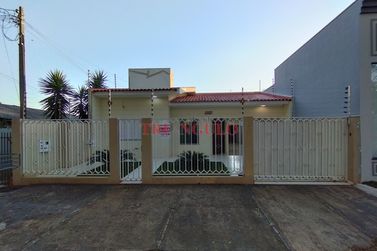 Casa &agrave; venda - 144m&sup2; - ZONA III