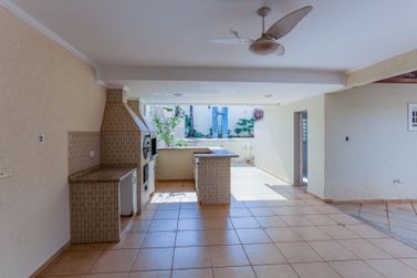 Sobrado &agrave; venda - 280m&sup2; - Zona II