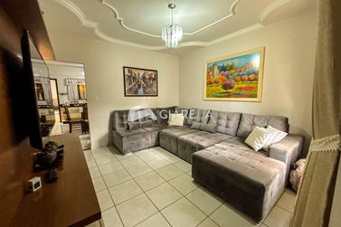 Casa &agrave; venda - 192m&sup2; - JARDIM GISELA