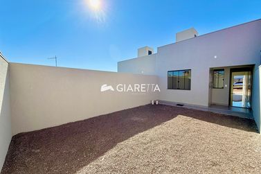 Casa &agrave; venda - 49m&sup2; - JARDIM PINHEIRINHO