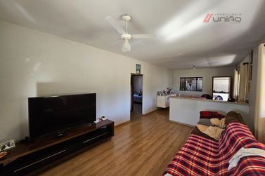 Terreno &agrave; venda - 9838m&sup2; - Zona IV