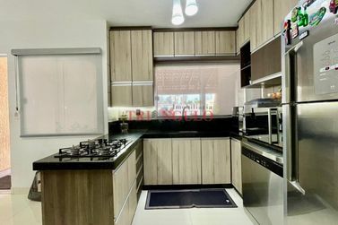 Casa &agrave; venda - 145m&sup2; - ZONA IV