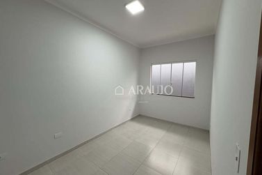 Casa &agrave; venda - 115m&sup2; - Jardim Novo Mil&ecirc;nio