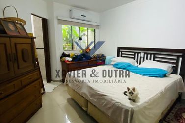 Casa &agrave; venda - 200m&sup2; - Jardim Aratimb&oacute;