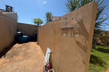Casa &agrave; venda - 420m&sup2; - JARDIM SUZUKI