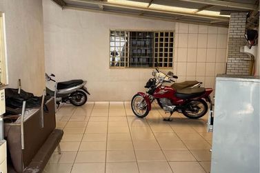 Sal&atilde;o Comercial &agrave; venda - 490m&sup2; - Zona I