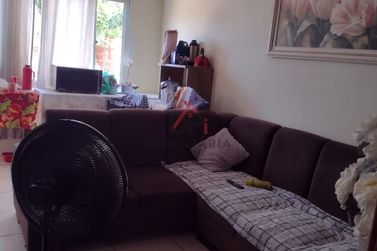 Casa &agrave; venda - 43m&sup2; - Conjunto Habitacional Sonho Meu