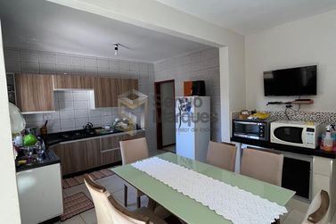 Casa &agrave; venda - 200m&sup2; - Jd Los Angeles