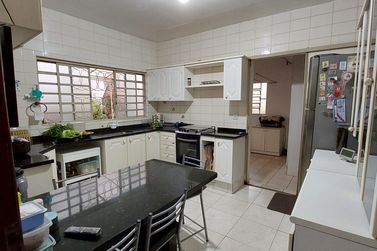 Casa &agrave; venda - 95m&sup2; - Zona III