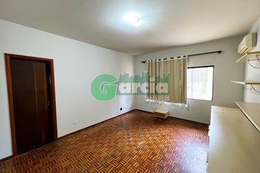 Casa &agrave; venda - 360m&sup2; - Jardim Harmonia