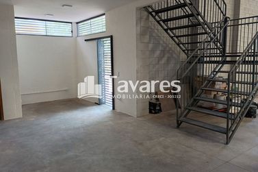 Sal&atilde;o Comercial para alugar - 1000m&sup2; - Parque Industrial II