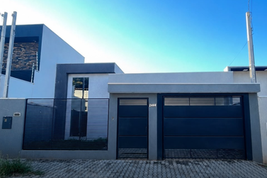 Casa &agrave; venda - 120m&sup2; - Jardim Porto Seguro