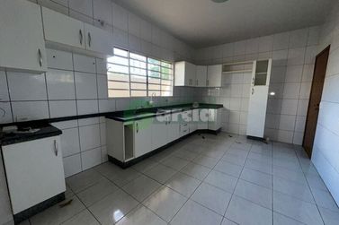 Casa para alugar - Zona II