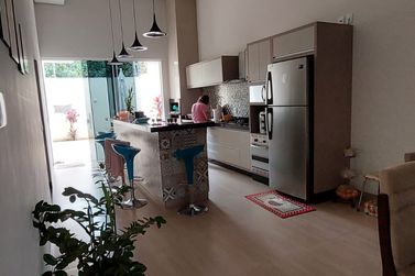 Casa &agrave; venda - 138m&sup2; - Jardim Imigrantes II