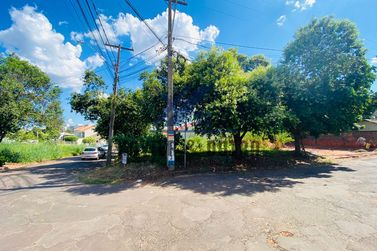 Terreno &agrave; venda - 180m&sup2; - Parque Alta do Paran&aacute; - Pr&oacute;xima ao Edif&iacute;cio Parano&aacute;