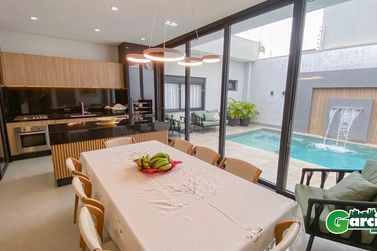 Casa &agrave; venda - 261m&sup2; - -