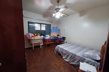 Sala Comercial &agrave; venda - 200m&sup2; - Zona III