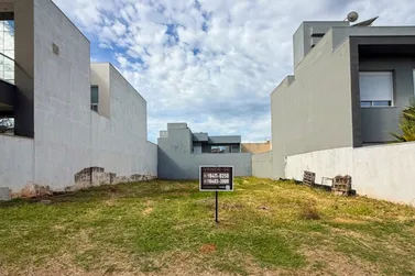 Terreno &agrave; venda - 338m&sup2; - Jardim Alphavile