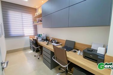 Casa &agrave; venda - 315m&sup2; - RESID. ROYAL GARDEN