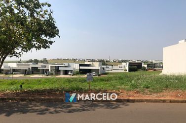 Terreno &agrave; venda - 240m&sup2; - Gleba Figueira