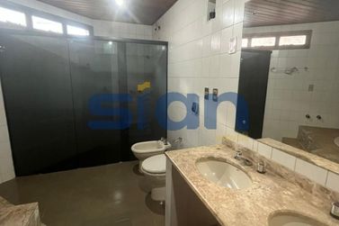 Apartamento para alugar - 270m&sup2; - Zona I