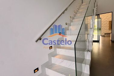 Casa &agrave; venda - 250m&sup2; - JARDIM BELVEDERE