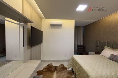 Casa &agrave; venda - 230m&sup2; - Conjunto Residencial Portal das &Aacute;guas