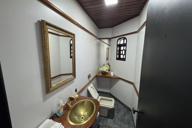 Casa &agrave; venda - 560m&sup2; - Zona II