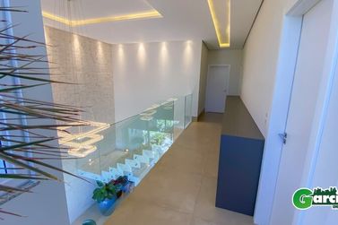 Casa &agrave; venda - 315m&sup2; - RESID. ROYAL GARDEN