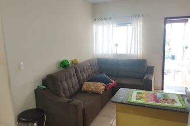 Casa &agrave; venda - 60m&sup2; - Zona V
