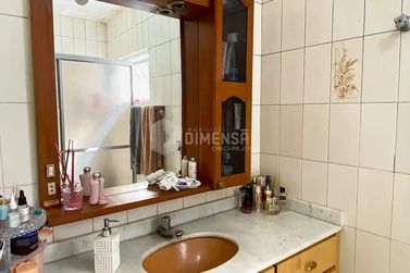 Casa &agrave; venda - 202m&sup2; - Zona Armaz&eacute;m