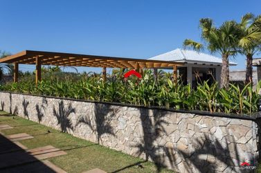 Ch&aacute;cara &agrave; venda - 2500m&sup2; - Condom&iacute;nio Lagoa Dourada