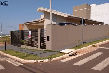 Casa &agrave; venda - 92m&sup2; - Parque Residencial da G&aacute;vea