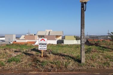 Terreno &agrave; venda - 125m&sup2; - Jardim Cima