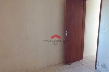 Casa &agrave; venda - 70m&sup2; - Conjunto Residencial Ouro Branco