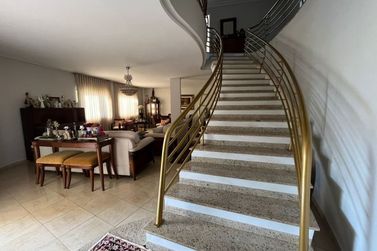 Sobrado &agrave; venda - 