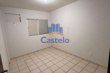 Apartamento para alugar - 100m&sup2; - ZONA II