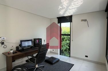 Casa &agrave; venda - 244m&sup2; - Jardim Global