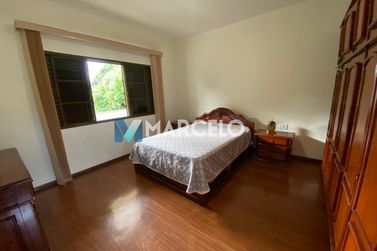 Sobrado &agrave; venda - 223m&sup2; - Zona II