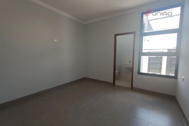 Casa &agrave; venda - 70m&sup2; - Jardim Caravelle