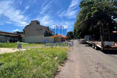 Terreno &agrave; venda - 275m&sup2; - JARDIM TROPICAL