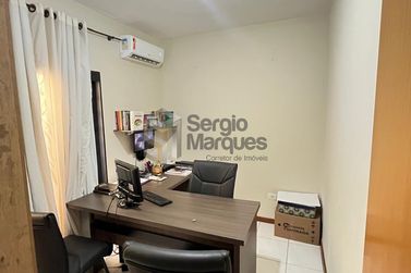 Casa &agrave; venda - 200m&sup2; - Jd Los Angeles