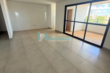 Apartamento &agrave; venda - 120m&sup2; - centro
