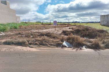 Terreno &agrave; venda - 216m&sup2; - Parque Residencial Metropolitano