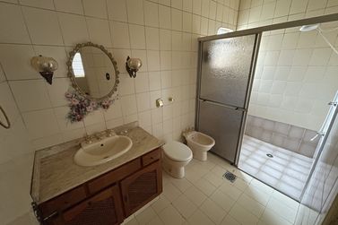Casa para alugar - 169m&sup2; - JARDIM IGUACU
