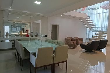 Casa &agrave; venda - 520m&sup2; - Cond. Ecoville Residence