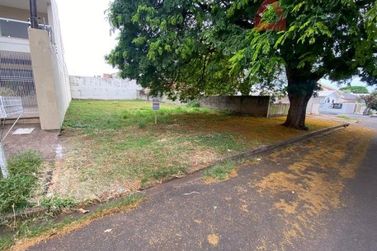 Terreno &agrave; venda - 490m&sup2; - Zona I