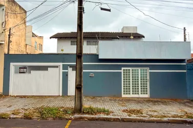 Sobrado &agrave; venda - 180m&sup2; - Zona I
