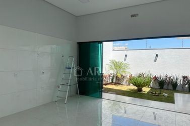 Casa &agrave; venda - 110m&sup2; - Jardim Cima