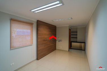 Sala Comercial &agrave; venda - 241m&sup2; - Zona I